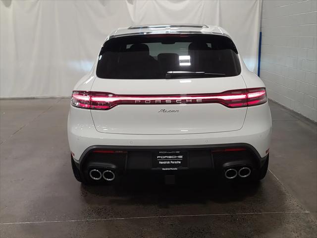 2026 Porsche Macan Macan