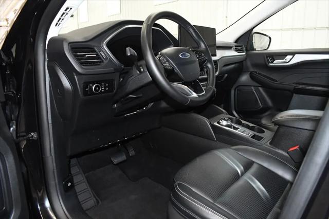 2025 Ford Escape Platinum