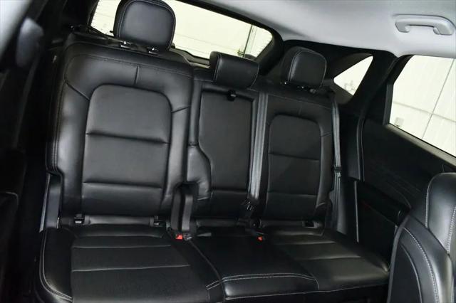 2025 Ford Escape Platinum