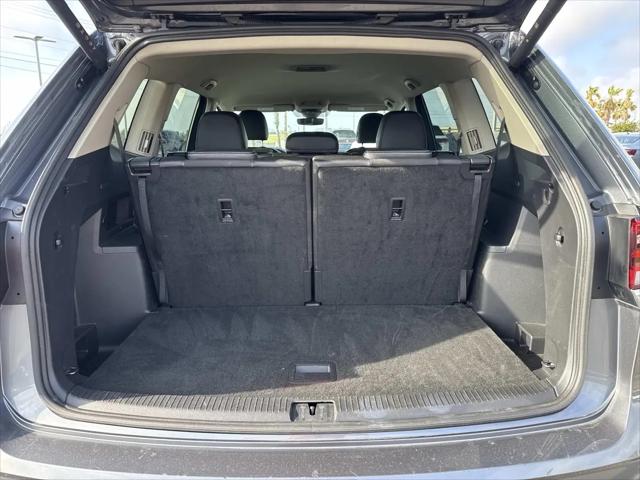 2025 Volkswagen Atlas 2.0T SE w/Technology