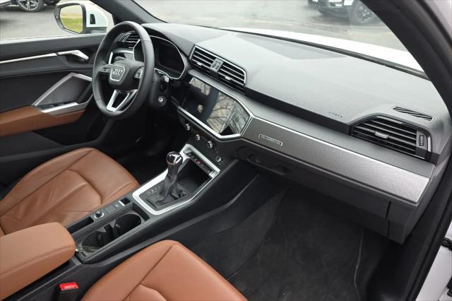 2025 Audi Q3 Premium 45 TFSI S line quattro Tiptronic