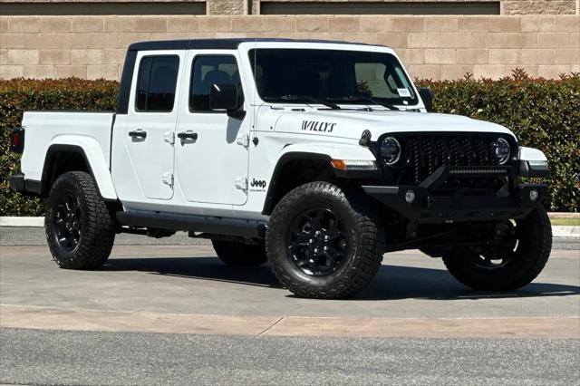 2023 Jeep Gladiator Sport
