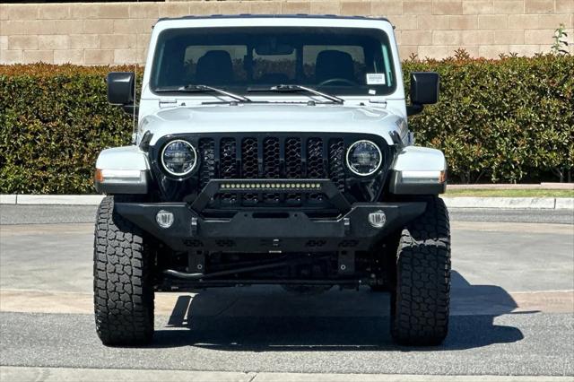 2023 Jeep Gladiator Sport