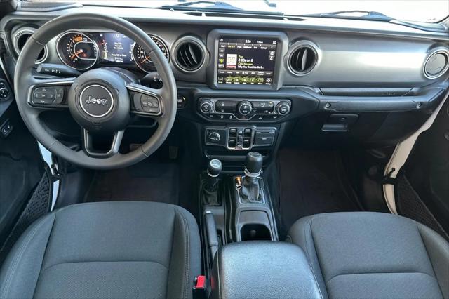 2023 Jeep Gladiator Sport
