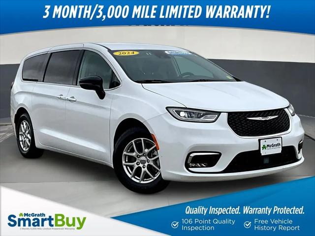 2024 Chrysler Pacifica Touring L for sale in Dubuque, IA