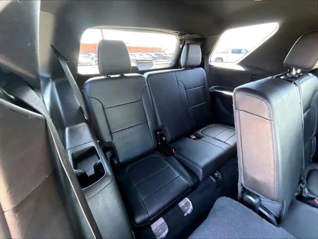 2023 Chevrolet Traverse AWD LT Leather