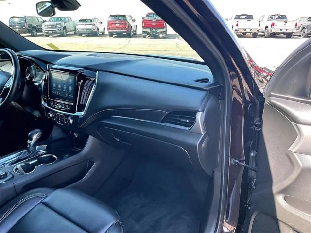 2023 Chevrolet Traverse AWD LT Leather