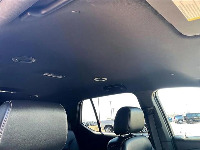 2023 Chevrolet Traverse AWD LT Leather