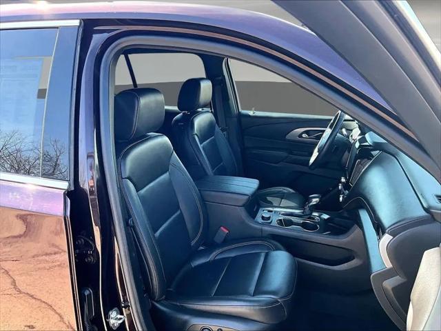 2023 Chevrolet Traverse AWD LT Leather
