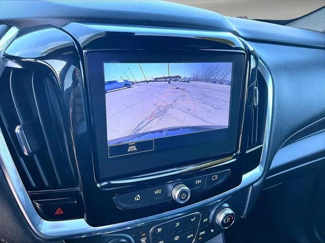 2023 Chevrolet Traverse AWD LT Leather