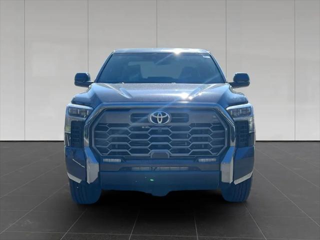 2026 Toyota Tundra Platinum Hybrid CrewMax 5.5' Bed