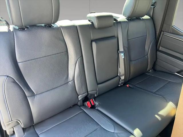2026 Toyota Tundra Platinum Hybrid CrewMax 5.5' Bed