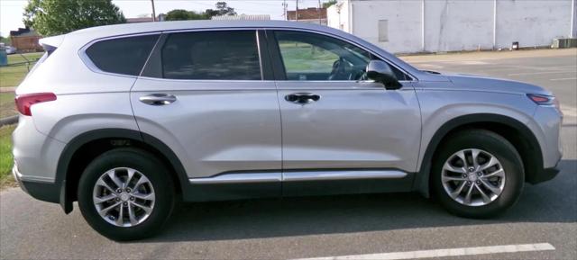 2020 Hyundai Santa Fe SE