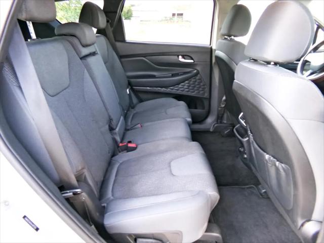 2020 Hyundai Santa Fe SE