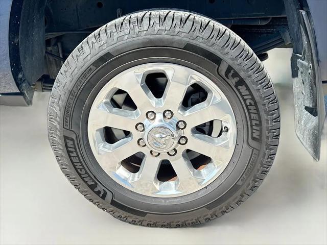 2020 Ram 3500 Laramie Crew Cab 4x4 8' Box