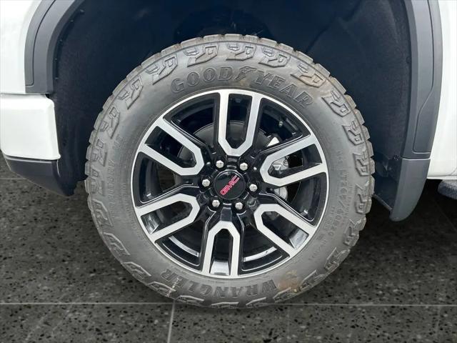 2026 GMC Sierra 1500 Crew Cab, Short Bed, AT4, 4WD