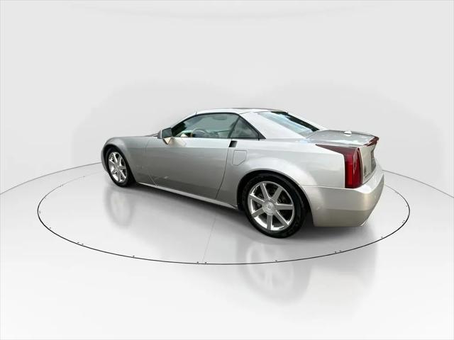 2004 Cadillac XLR Standard
