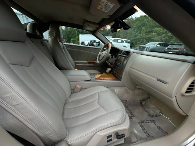 2004 Cadillac XLR Standard