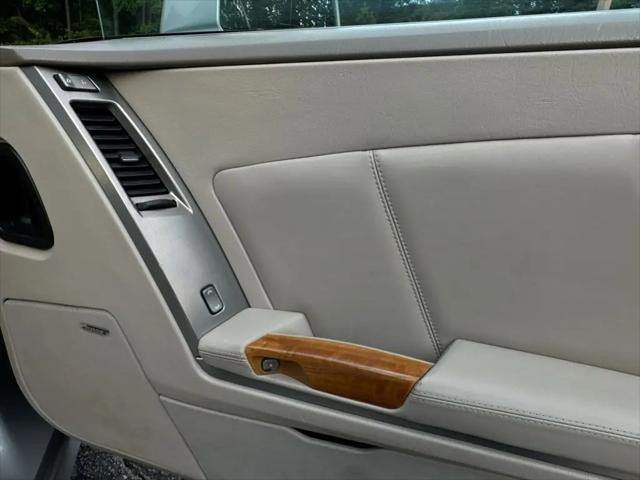 2004 Cadillac XLR Standard