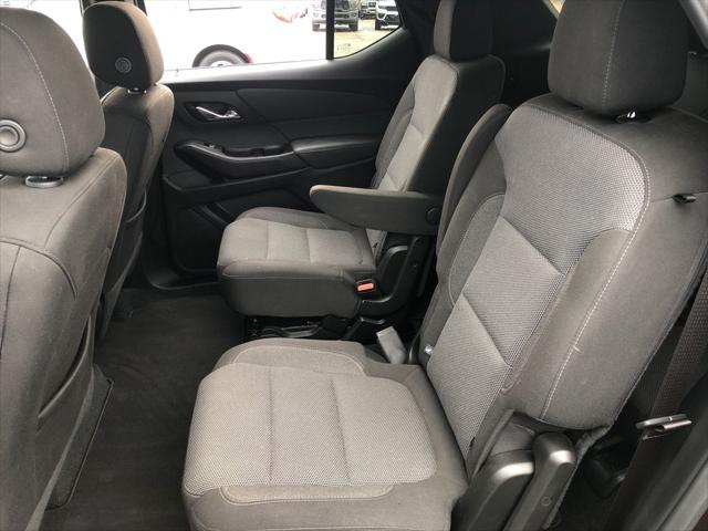 2023 Chevrolet Traverse AWD LT Cloth