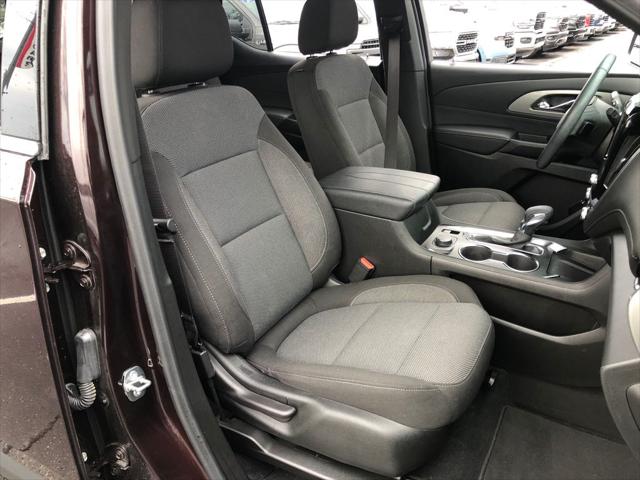 2023 Chevrolet Traverse AWD LT Cloth