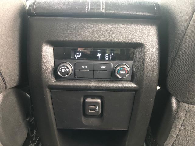 2023 Chevrolet Traverse AWD LT Cloth