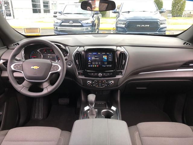 2023 Chevrolet Traverse AWD LT Cloth