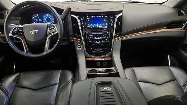 2018 Cadillac Escalade Luxury
