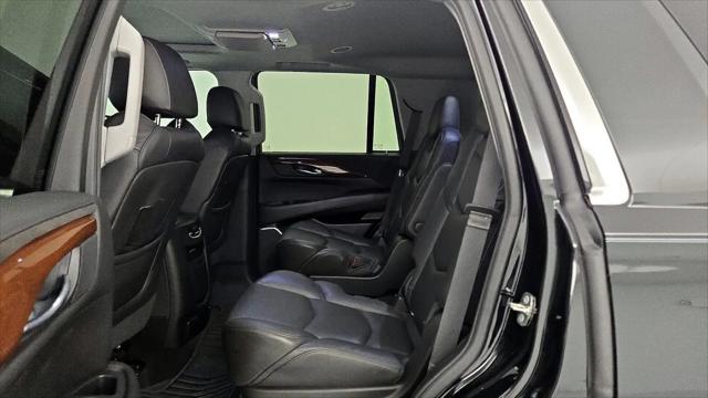 2018 Cadillac Escalade Luxury