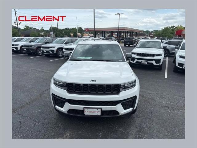 2026 Jeep Grand Cherokee Altitude 4x4 for sale in Florissant, MO