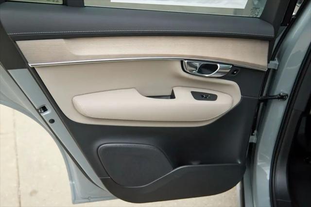 2026 Volvo XC90 Plug-In Hybrid Plus, T8 AWD, Electric/Gasoline, Bright, 7 Seats