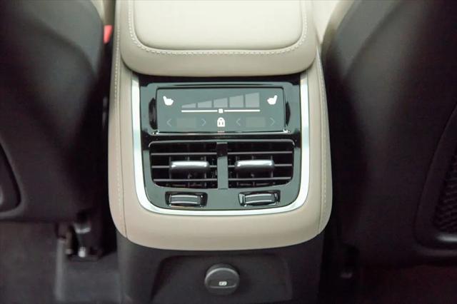 2026 Volvo XC90 Plug-In Hybrid Plus, T8 AWD, Electric/Gasoline, Bright, 7 Seats