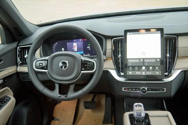 2026 Volvo XC90 Plug-In Hybrid Plus, T8 AWD, Electric/Gasoline, Bright, 7 Seats
