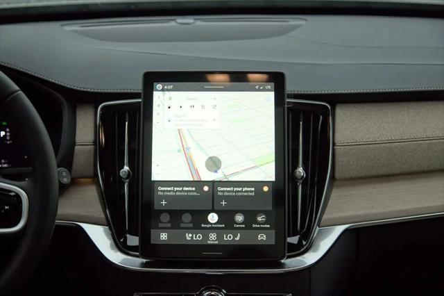 2026 Volvo XC90 Plug-In Hybrid Plus, T8 AWD, Electric/Gasoline, Bright, 7 Seats