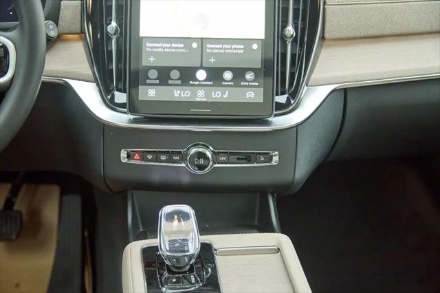 2026 Volvo XC90 Plug-In Hybrid Plus, T8 AWD, Electric/Gasoline, Bright, 7 Seats