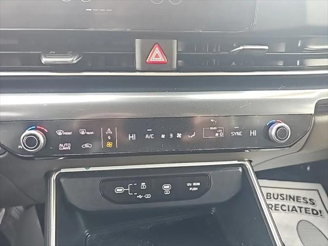 2025 Kia Carnival MPV LXS