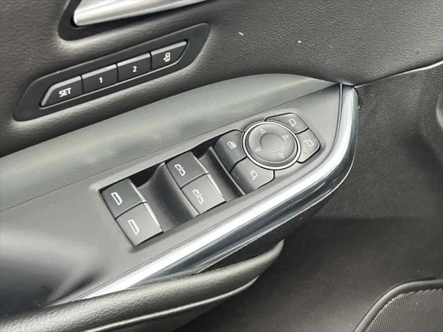 2023 Cadillac XT4 AWD Premium Luxury