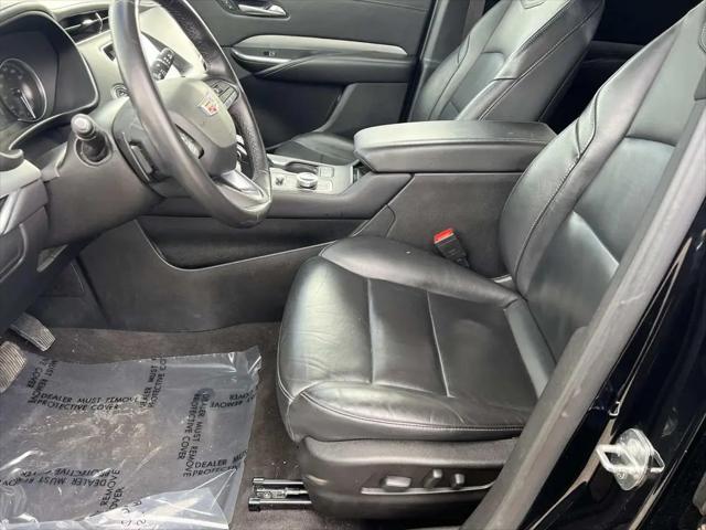 2023 Cadillac XT4 AWD Premium Luxury