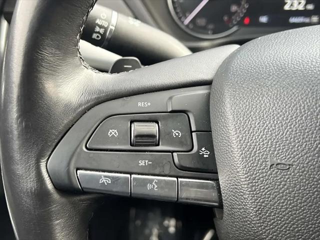 2023 Cadillac XT4 AWD Premium Luxury
