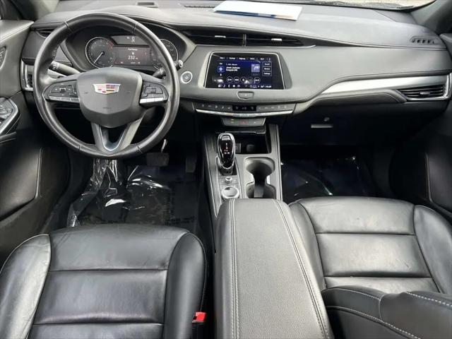 2023 Cadillac XT4 AWD Premium Luxury