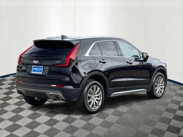 2023 Cadillac XT4 AWD Premium Luxury