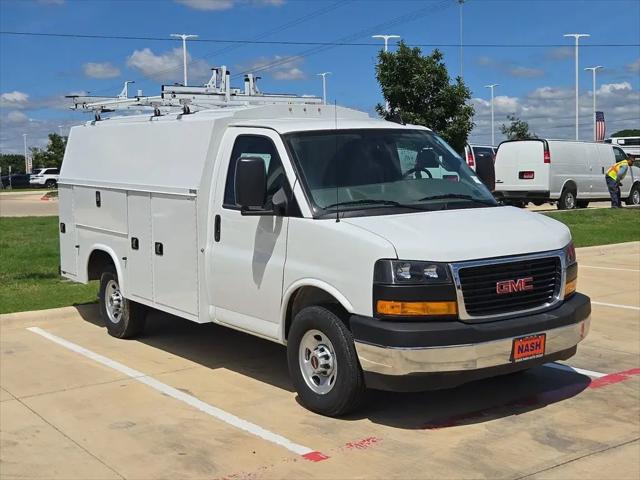 2025 GMC Savana Cutaway Work Van