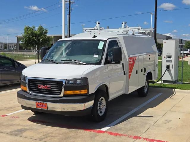 2025 GMC Savana Cutaway Work Van