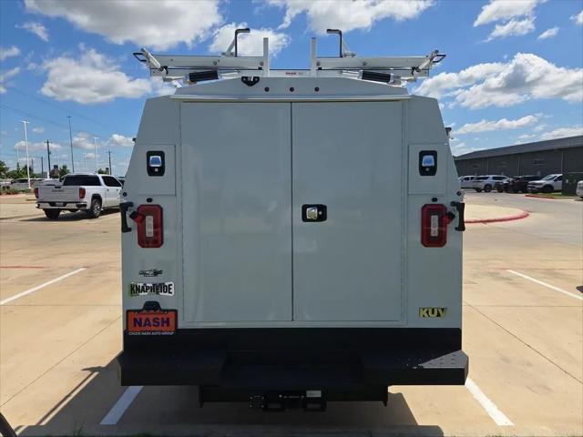 2025 GMC Savana Cutaway Work Van