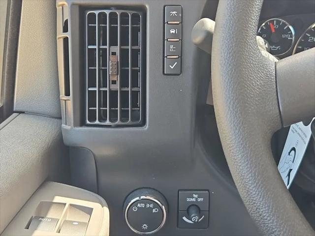 2025 GMC Savana Cutaway Work Van
