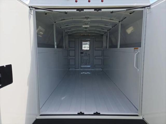 2025 GMC Savana Cutaway Work Van