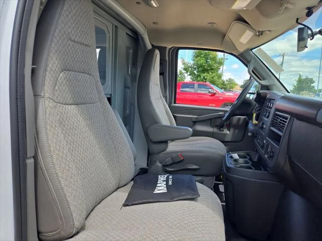 2025 GMC Savana Cutaway Work Van