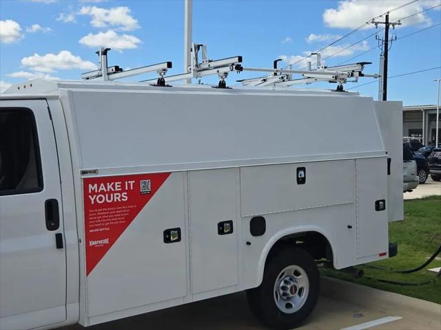 2025 GMC Savana Cutaway Work Van