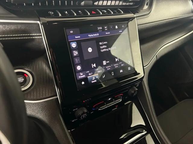 2023 Jeep Grand Cherokee L Laredo 4x4