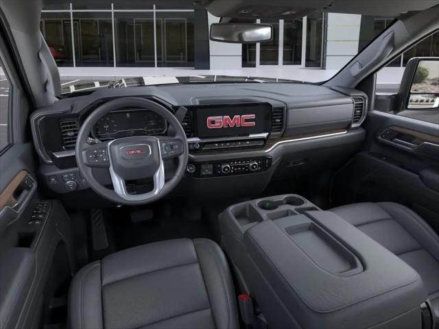 2025 GMC Sierra 2500HD 4WD Crew Cab Standard Bed SLT